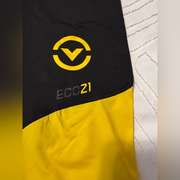 Virus Leggings | Size Large | Black Yellow - Picture 3 of 3